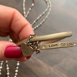 2/$12 Jessica Simpson love to love Bangle bracelet set